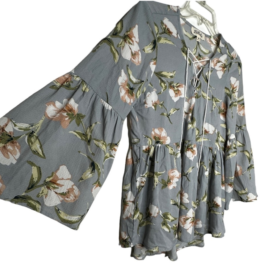 Listicle Floral Top - Picture 4 of 7